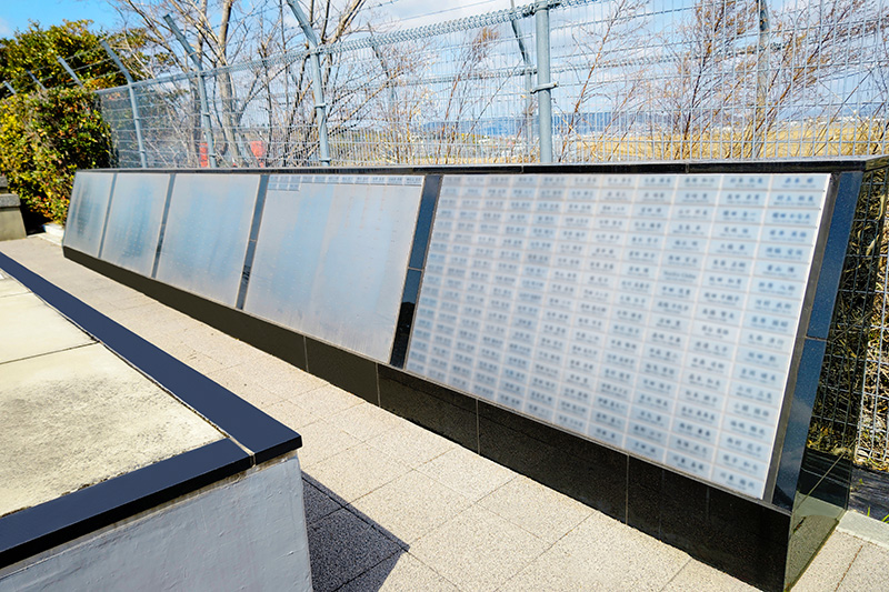 伊丹市神津墓地合葬式墓地写真